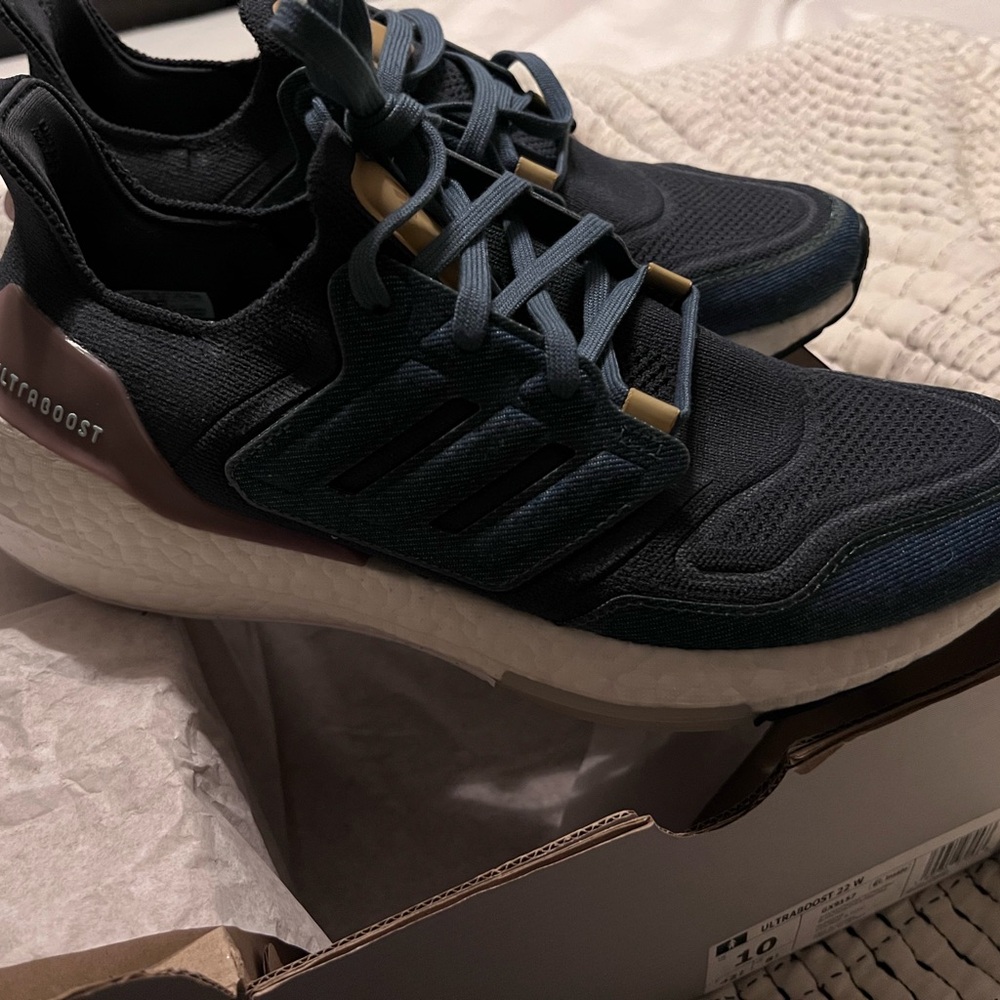Adidas Ultraboost Dark Blue and denim - Picture 5 of 10